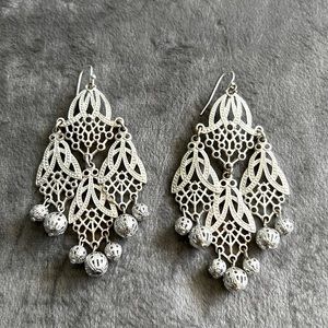 Chandelier earrings